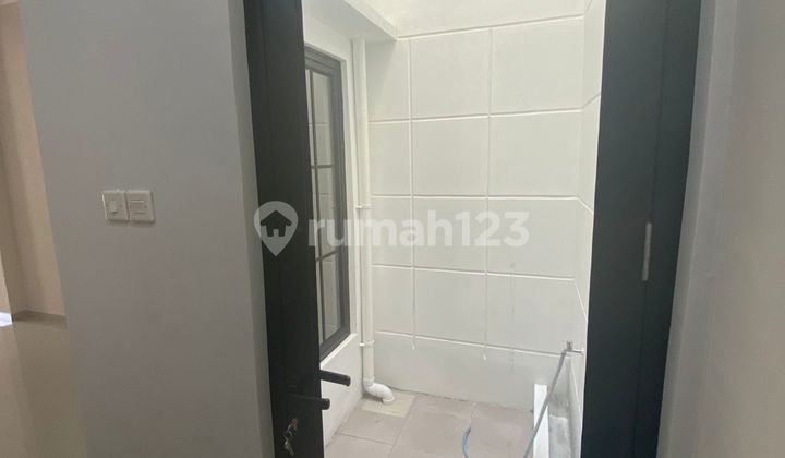 Rumah dengan Pemandangan Asri dan Siap Huni 2