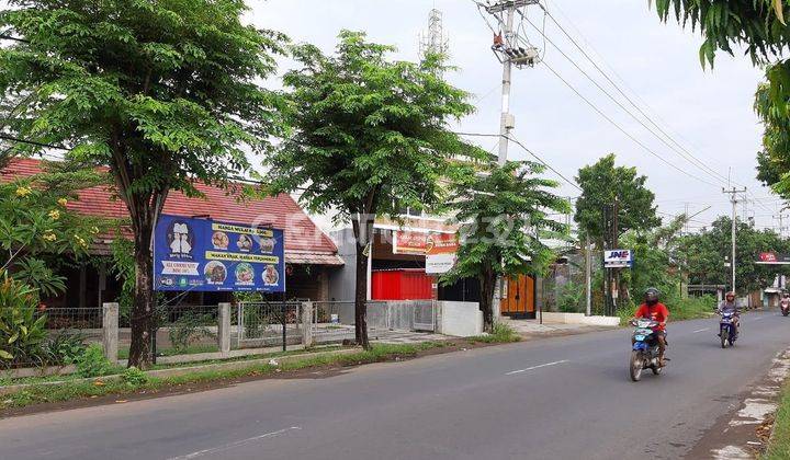 Di  Caffee Strategis Area Pendidikan Jalan Perjuangan 2