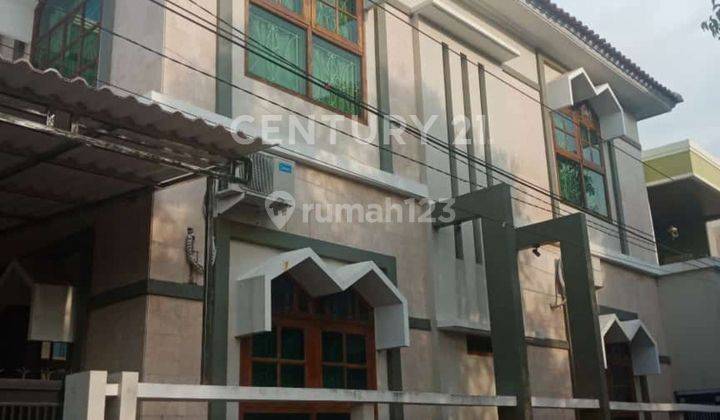 Rumah 2 Lantai Full Furnish Di Dekat Wahidin 1