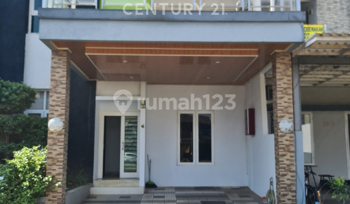 Rumah 3 Lantai Furnished di Gardenia Pegambirs Residence