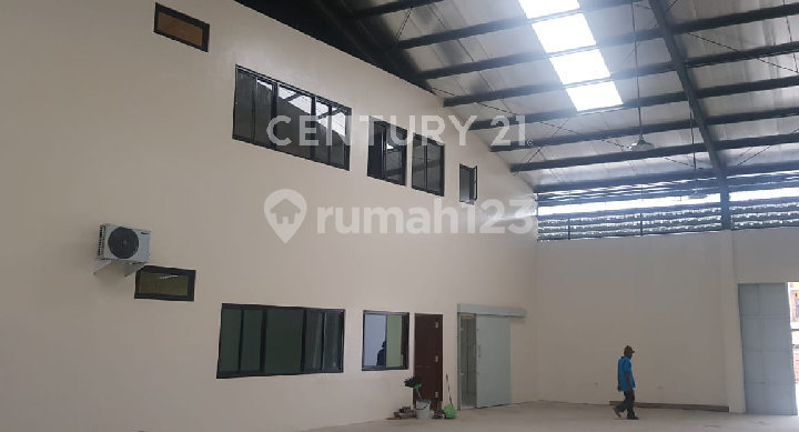 Strategic Location, Safe, Warehouse Ready for Use According to Needs