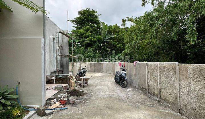 Rumah Kontemporer Cantik Jalan Kaliurang Km 10 2