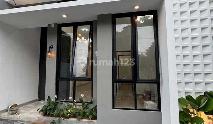 Rumah Minimalis Modern Dekat Unisa 1