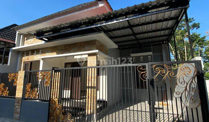 Rumah Cantik Minimalis Modern Dekat UPN  1