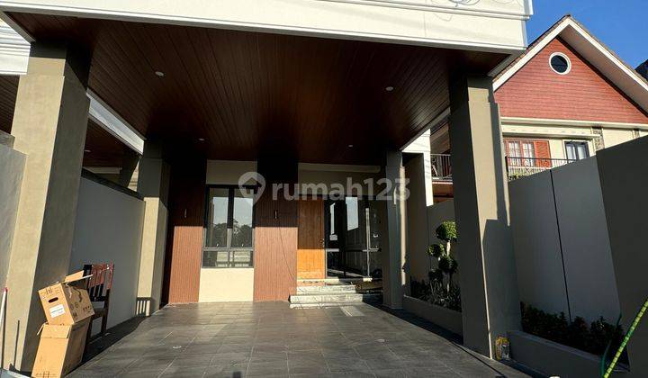 Rumah Mewah Minimalis Modern Dekat Uii  2