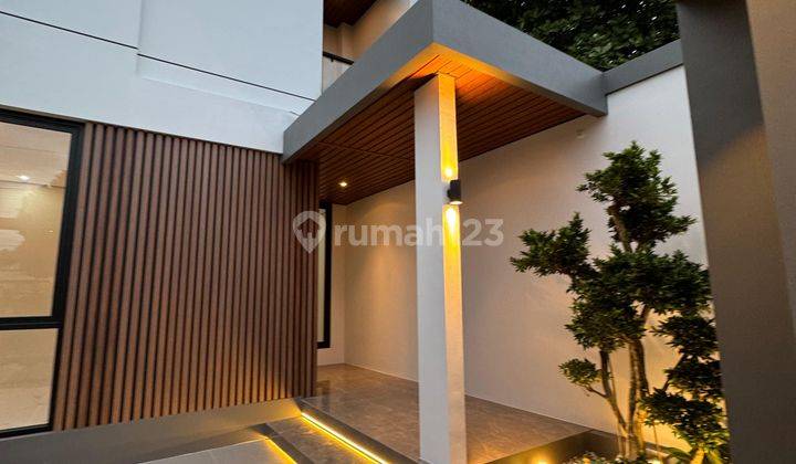 Rumah Model Industrial Modern Dekat Kampus Uii 2