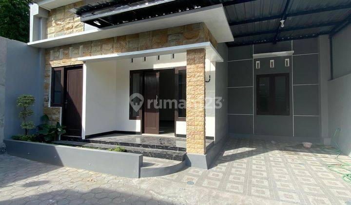 Rumah Mewah Minimalis Modern Dekat Jogja Bay  2