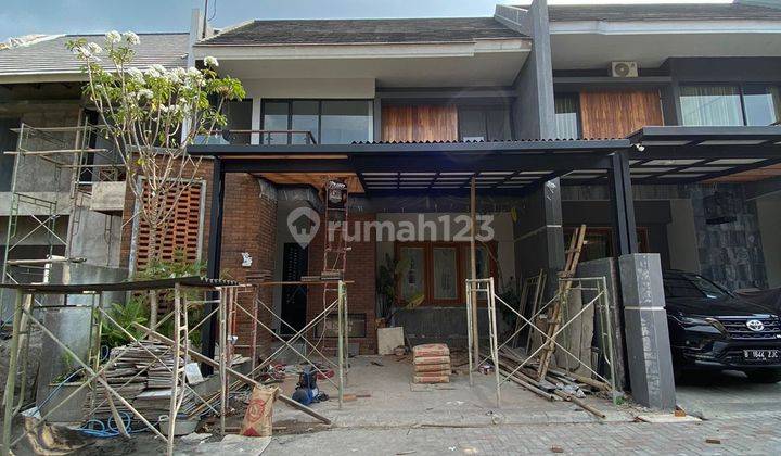 Rumah Mewah Minimalis Modern Dekat UII  1