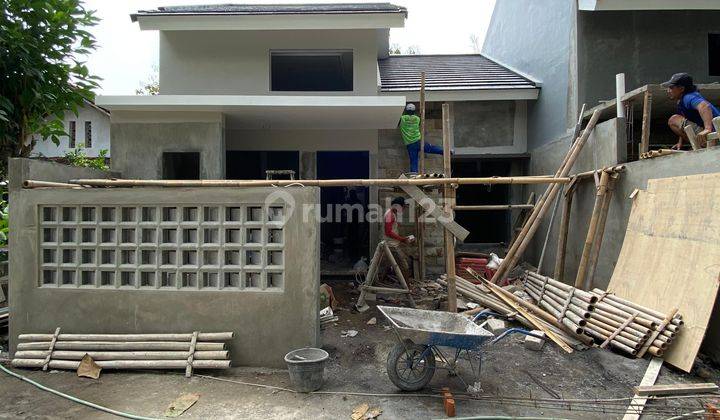 Rumah minimalis Modern di Godean  1