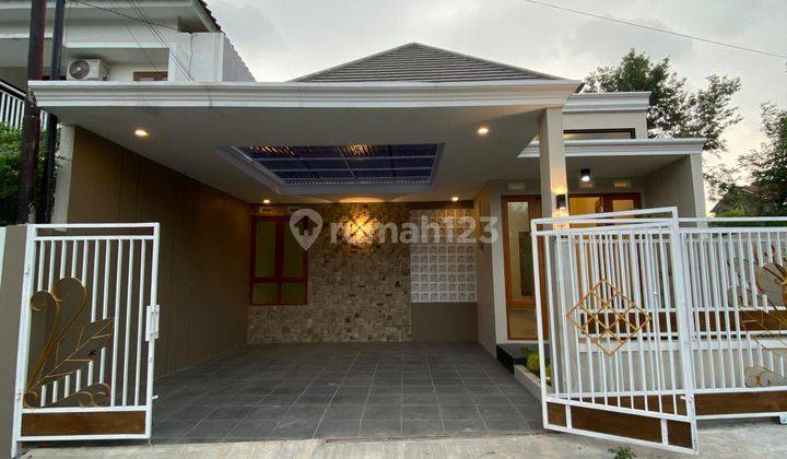 Rumah Mewah Minimalis Modern Dekat UII  1