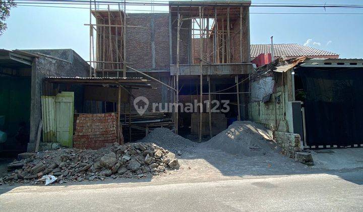 Rumah Mewah model Industrial Di Purwomartani  1