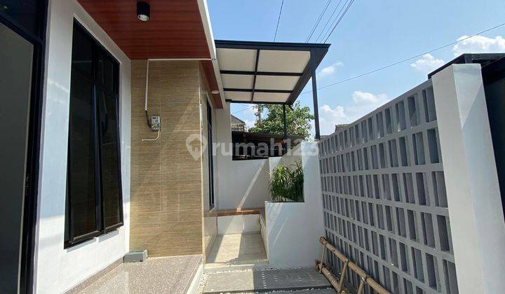 Rumah Mewah Minimalis Modern Dekat nasmoco  2