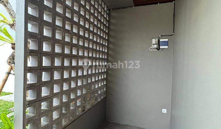 Rumah Mewah Minimalis Modern Dekat UPN 2