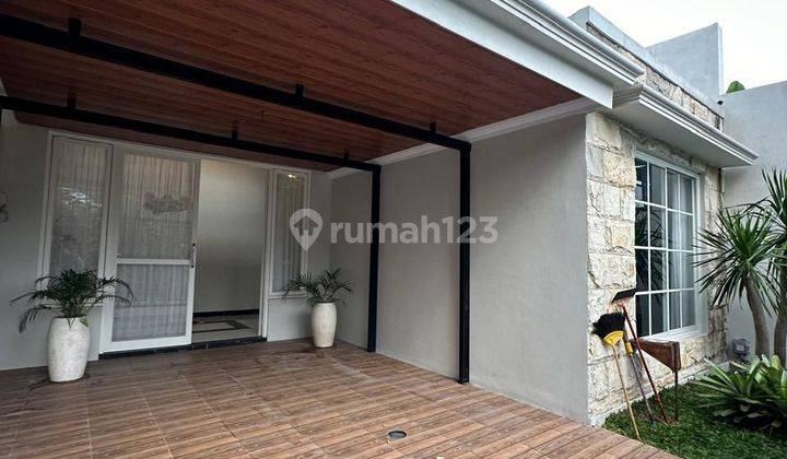 Rumah Mewah Minimalis Modern Dekat UII  2