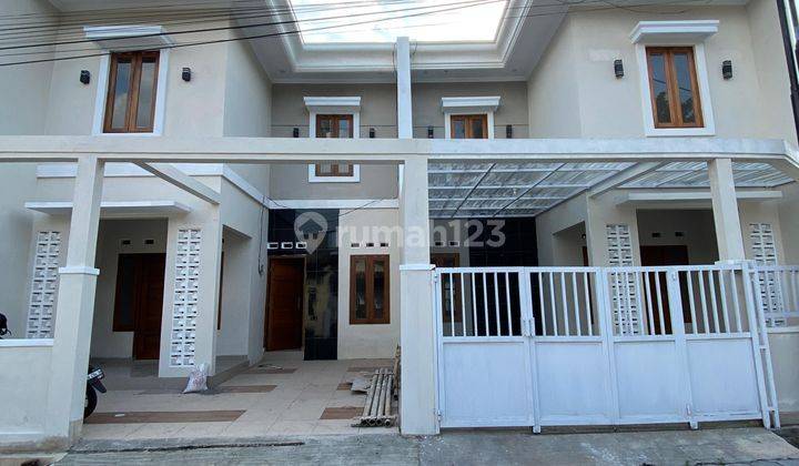 Rumah Mewah Minimalis Modern Dekat UPN  1