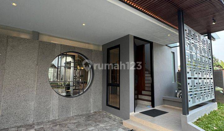 Rumah Mewah Minimalis Modern Dekat UII  2