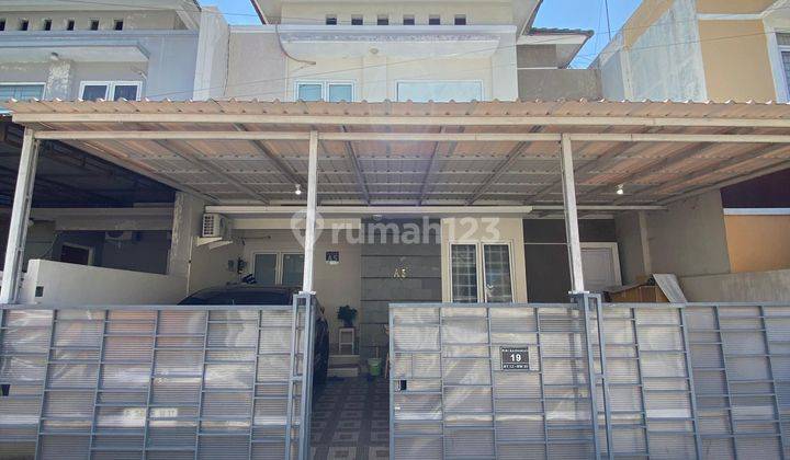 Rumah Mewah Minimalis Modern Dekat Stadion Maguwoharjo  1