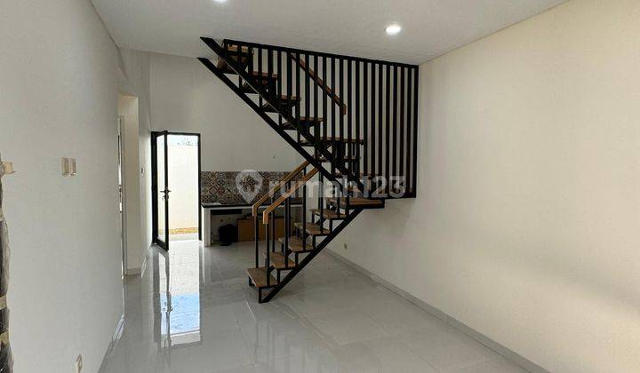 Rumah Asri Cantik Minimalis Modern dalam Perumahan Sleman City  2