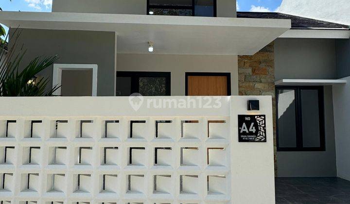 Rumah Cantik Minimalis Modern Dekat Pasar Godean  1