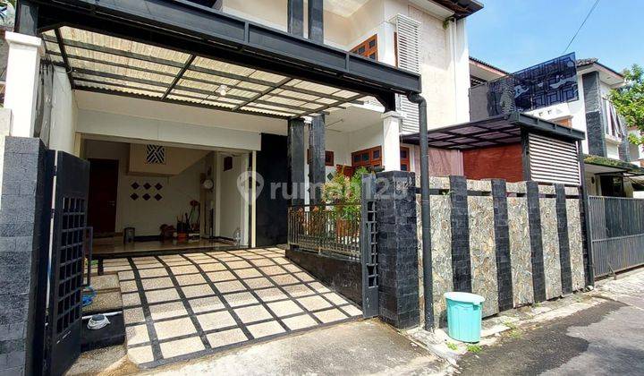 Rumah Mewah Minimalis Modern Dekat UII  2