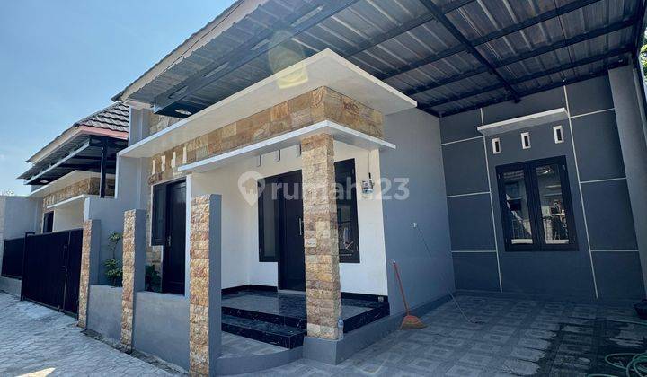 Rumah Cantik Modern Dekat Jogja Bay  2