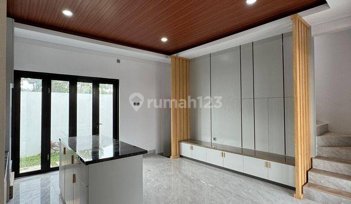 Rumah Mewah Minimalis Modern Dekat UII  2