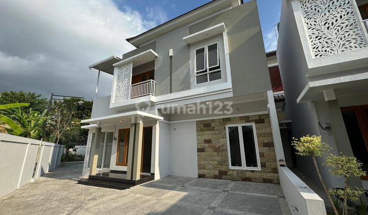 Rumah Mewah Minimalis Modern Dekat Al Azhar  1