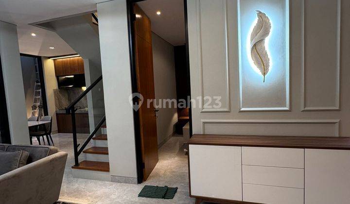 Rumah Mewah Minimalis Modern Dekat UII  2