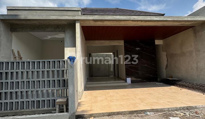 Rumah Baru Di Jalan Tajem Maguwoharjo Dekat Pasar Stan 1