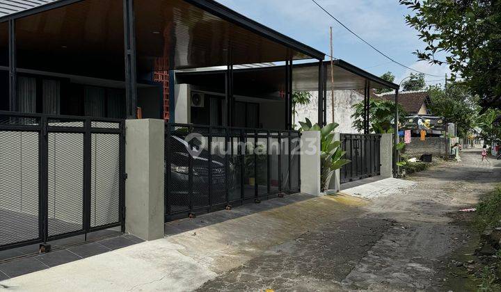 Rumah Cantik Dan Mungil Di Purwomartani    2