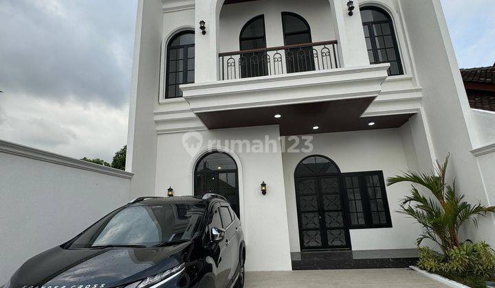 Rumah Mewah Minimalis Modern Dekat Uii  1