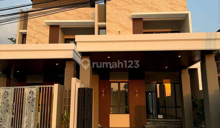 Rumah Mewah Minimalis Modern Dekat Uii  1