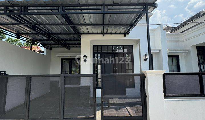 Rumah Mewah Minimalis Modern Dekat Uii  1