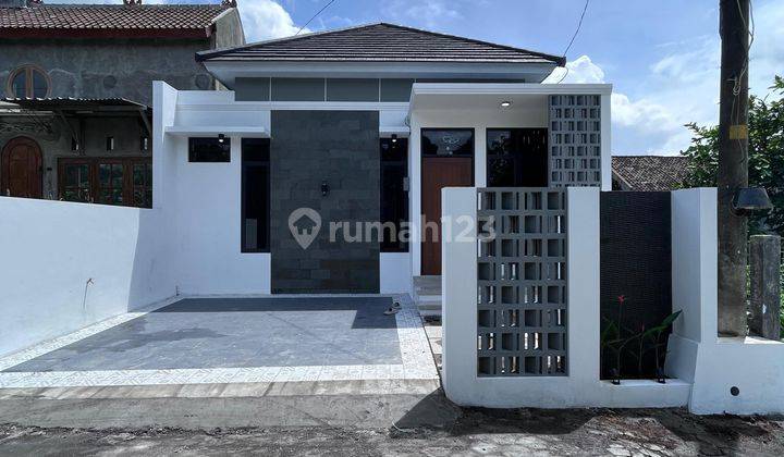 Rumah Baru Modern Dekat Kampus Uii Jalan Kaliurang 1