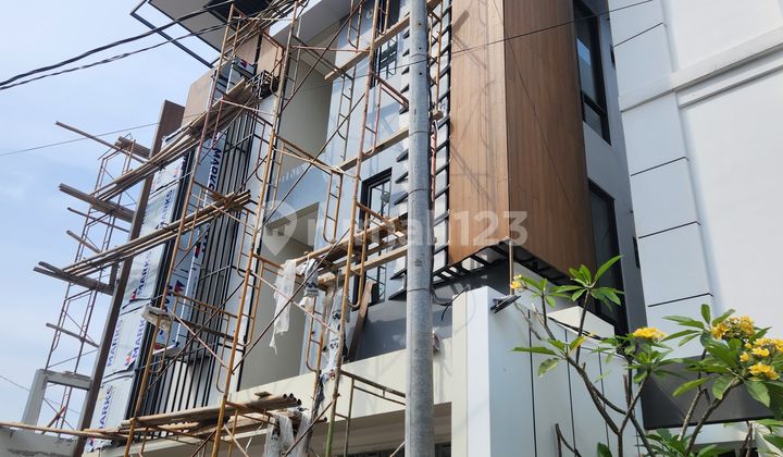 Luxury Kos in Pogung 4 Floors Fully Furnished 2