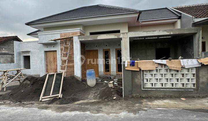 Rumah Mewah Minimalis Modern Dekat Jogja Bay 1