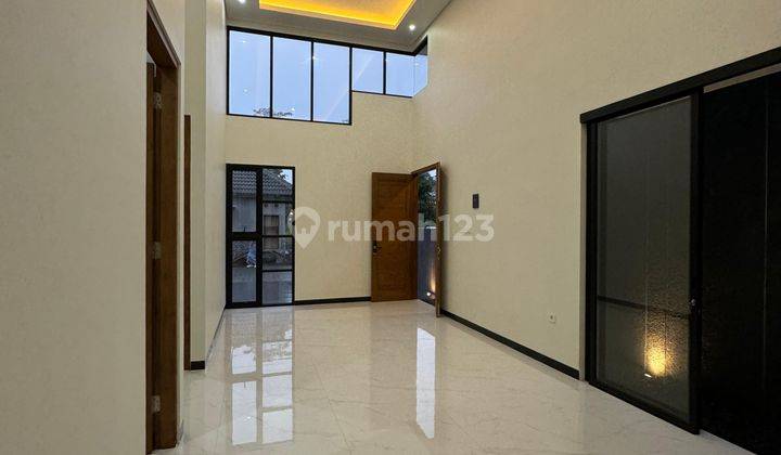 Rumah Mewah Minimalis Modern Dekat Uii  2