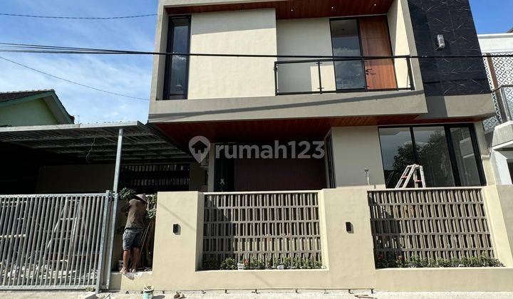 Rumah Mewah 2 Lantai Proses Finishing Di Purwomartani 1