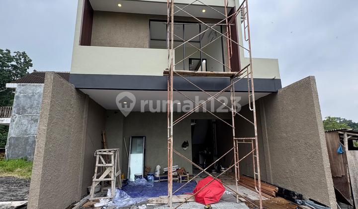 Kos Eksklusif Full Furnished Dekat Kampus Uii