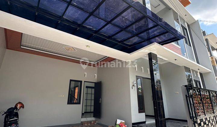 Rumah Mewah Minimalis Modern Dekat Jogja Bay  2