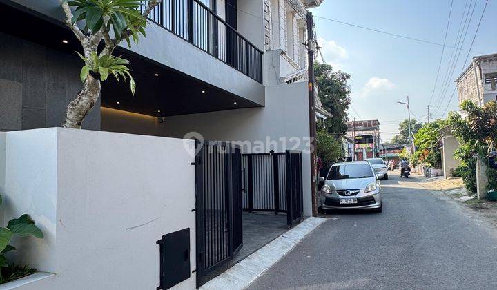 Rumah Mewah Full Furnished Di Tengah Kota Jogja 2