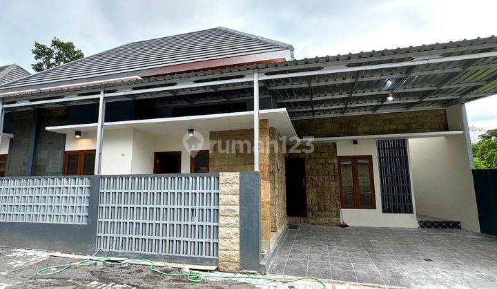 Rumah Cantik Dalam Cluster Jalan Kaliurang Km 12,5 1