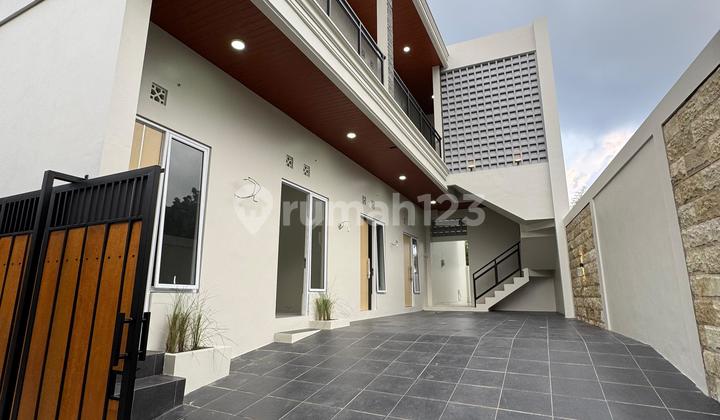 Kos Eksklusif 9 Kamar Belakang Kampus Uii