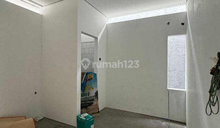 Kost Mewah Minimalis Modern Dekat Uii  2