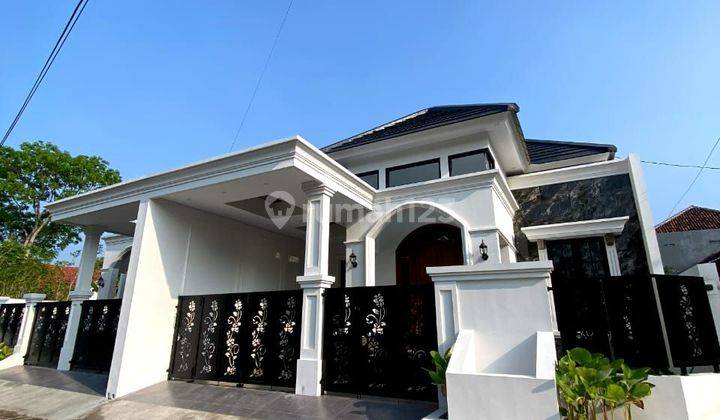 Rumah Mewah Minimalis Modern Dekat Uii  1