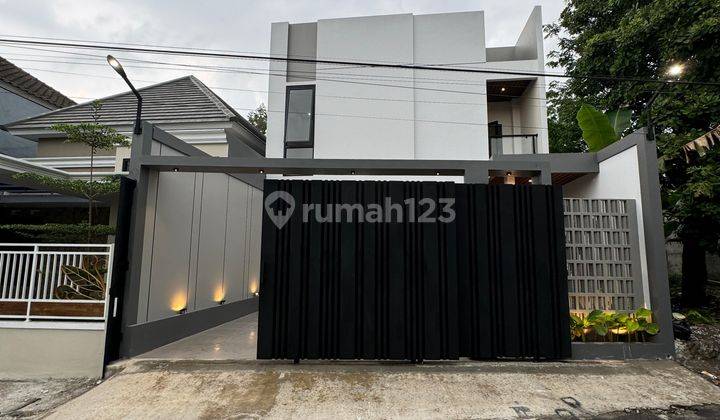 Rumah Mewah Minimalis Modern Dekat Uii  1