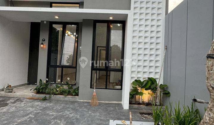 Rumah Minimalis Modern Dekat Unisa 2