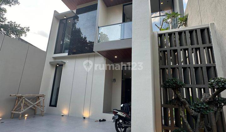 Rumah Mewah Minimalis Modern Dekat Upn  1