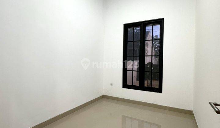 Rumah Baru Klasik Modern Siap Huni Dekat Uii 2