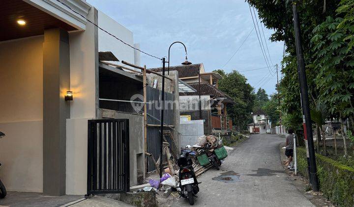 Rumah Mewah Dekat Kampus Uii Jalan Kaliurang Km 12,5 2